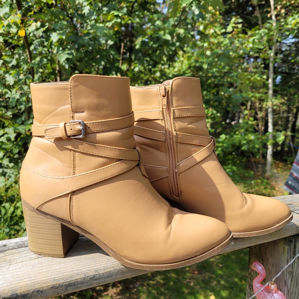 Tan fall booties - Picture 2 of 6